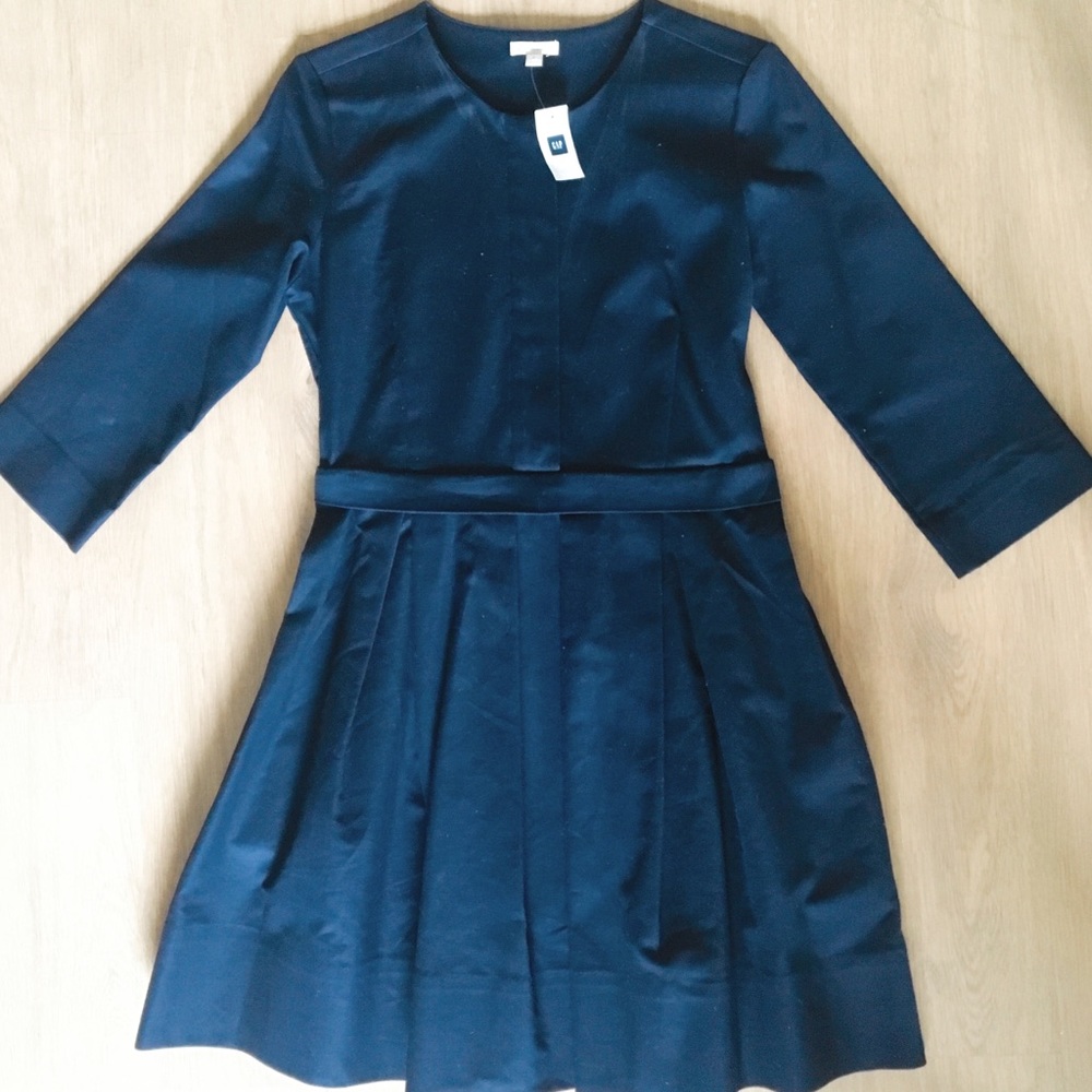 GAP: Fit + Flare Dress | Office wear